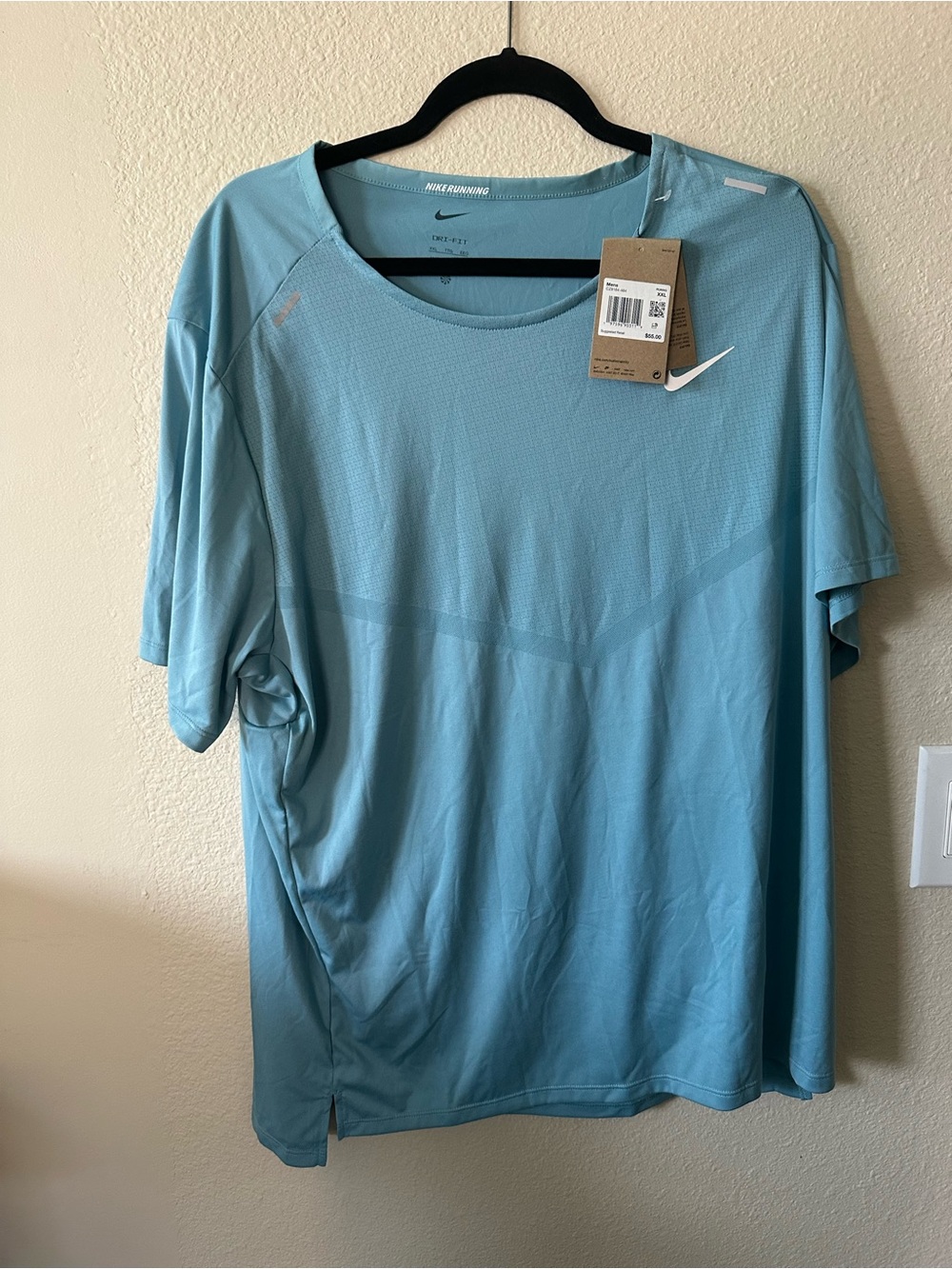 Nike Men’s Sky Blue Dri-FIT Short Sleeve Tee size XXL/ NWT 1393